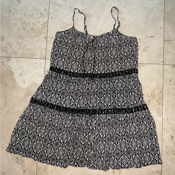 NWT ● Black and White Paisley Sundress - Picture 1 of 2